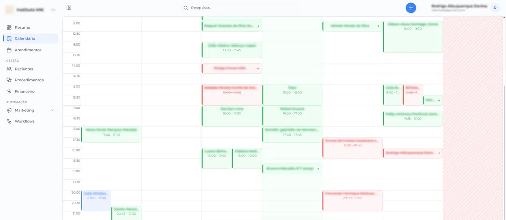Interface da agenda médica com horários e consultas